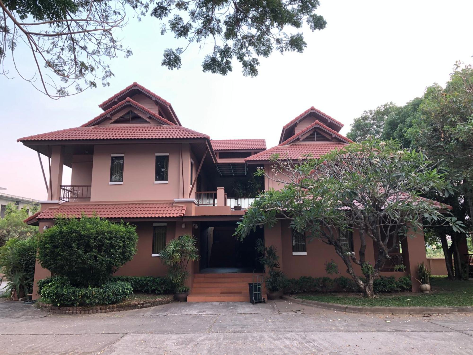 Areena Resort And Hotel Uttaradit Exterior foto