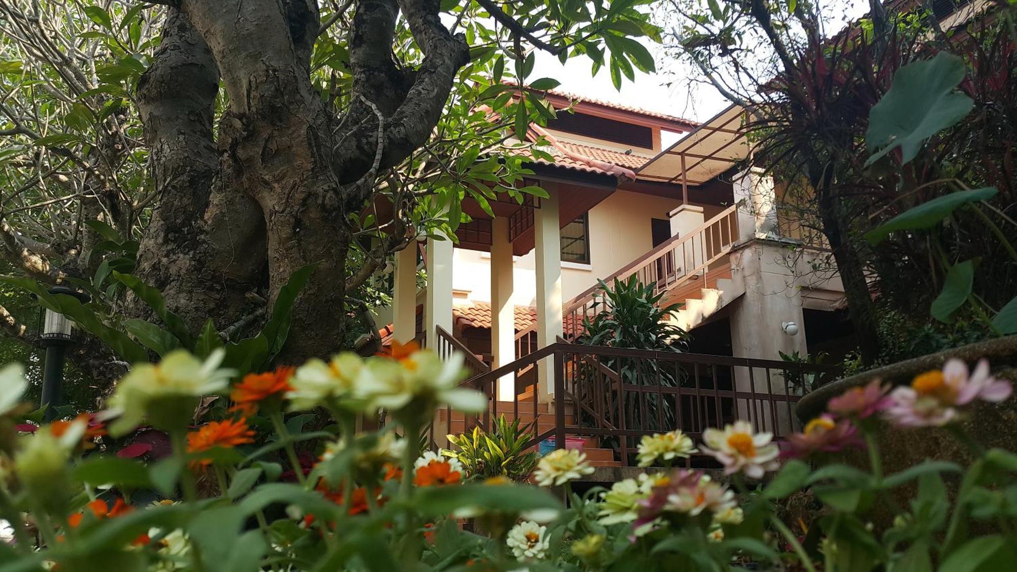 Areena Resort And Hotel Uttaradit Exterior foto